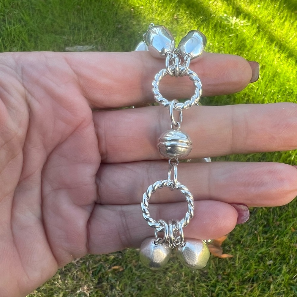 Sterling Silver Italy Satin & High Polish Bead Bracelet W/Magnetic Closure - Picture 12 of 17